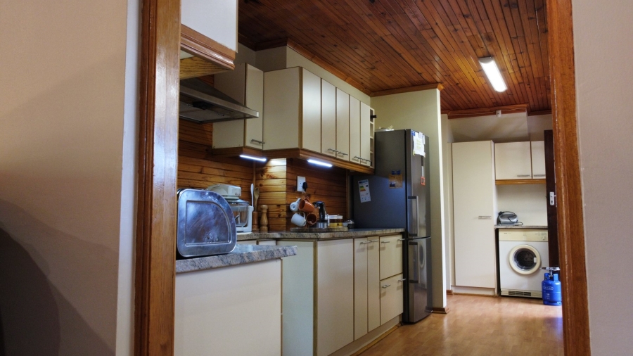 5 Bedroom Property for Sale in Hersham Western Cape